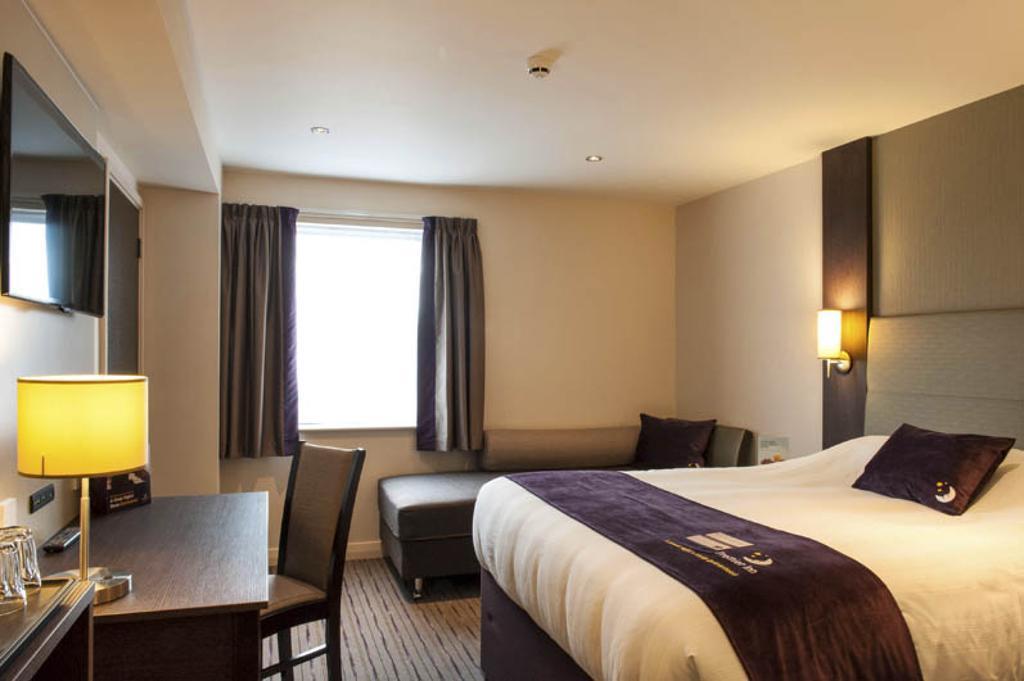 Premier Inn London Bexleyheath Exterior foto